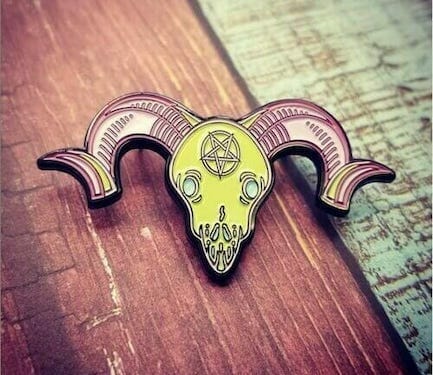 soft enamel skull pin